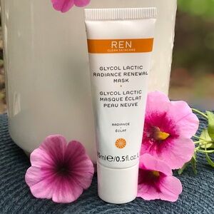 REN Clean Skincare Glycol Lactic Radiance Renewal Mask Mini 15ml *NEW!
